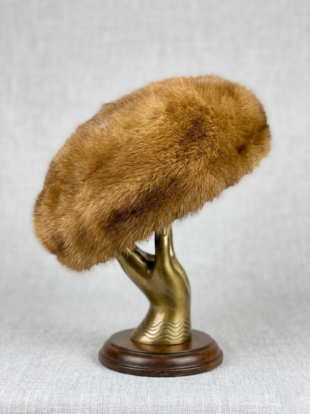 Vintage 1950s Mister T Exclusive Honey Mink Fur Hat | Classic Pillbox Beret